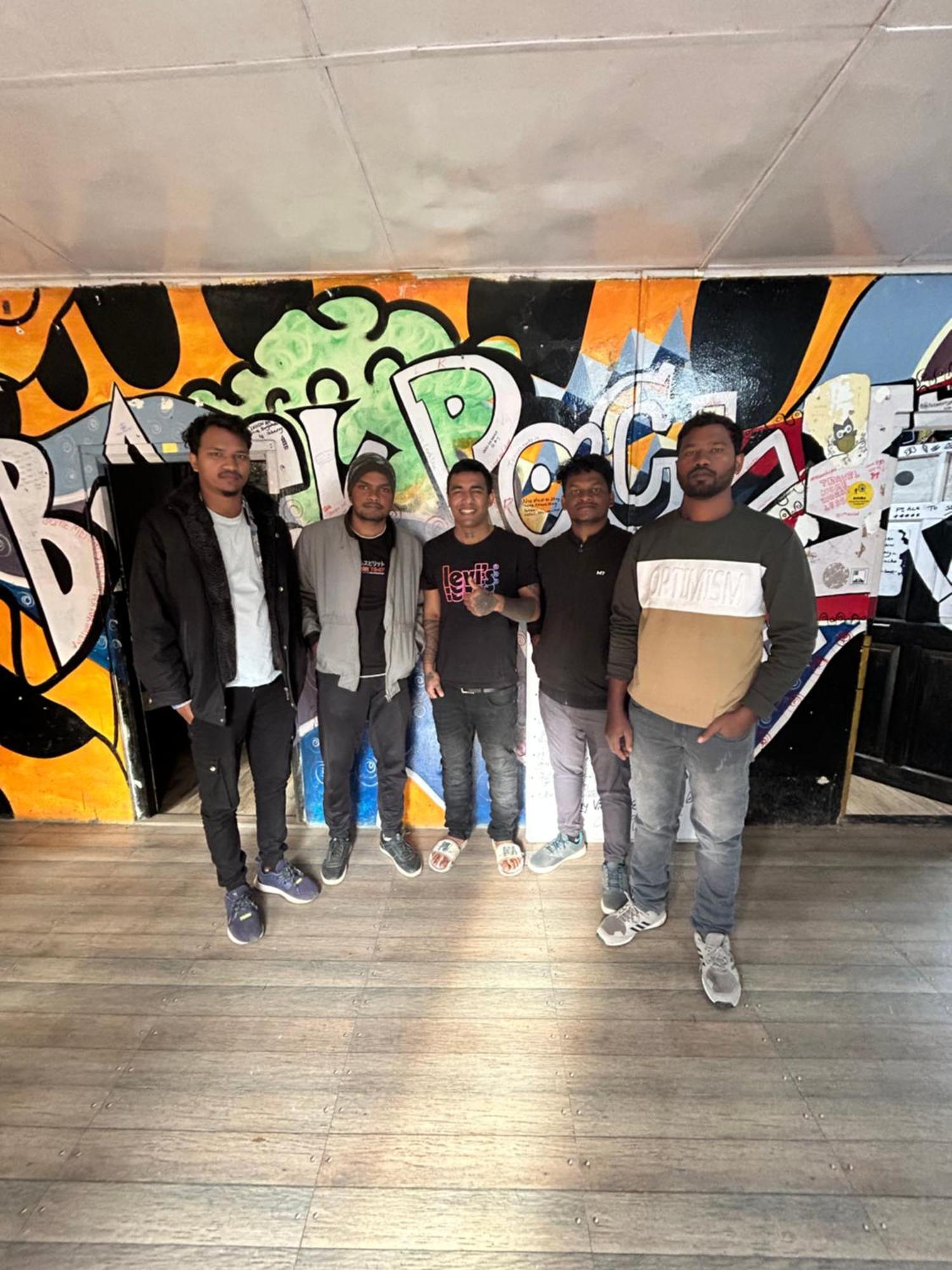Isabella Hostel Shillong Buitenkant foto