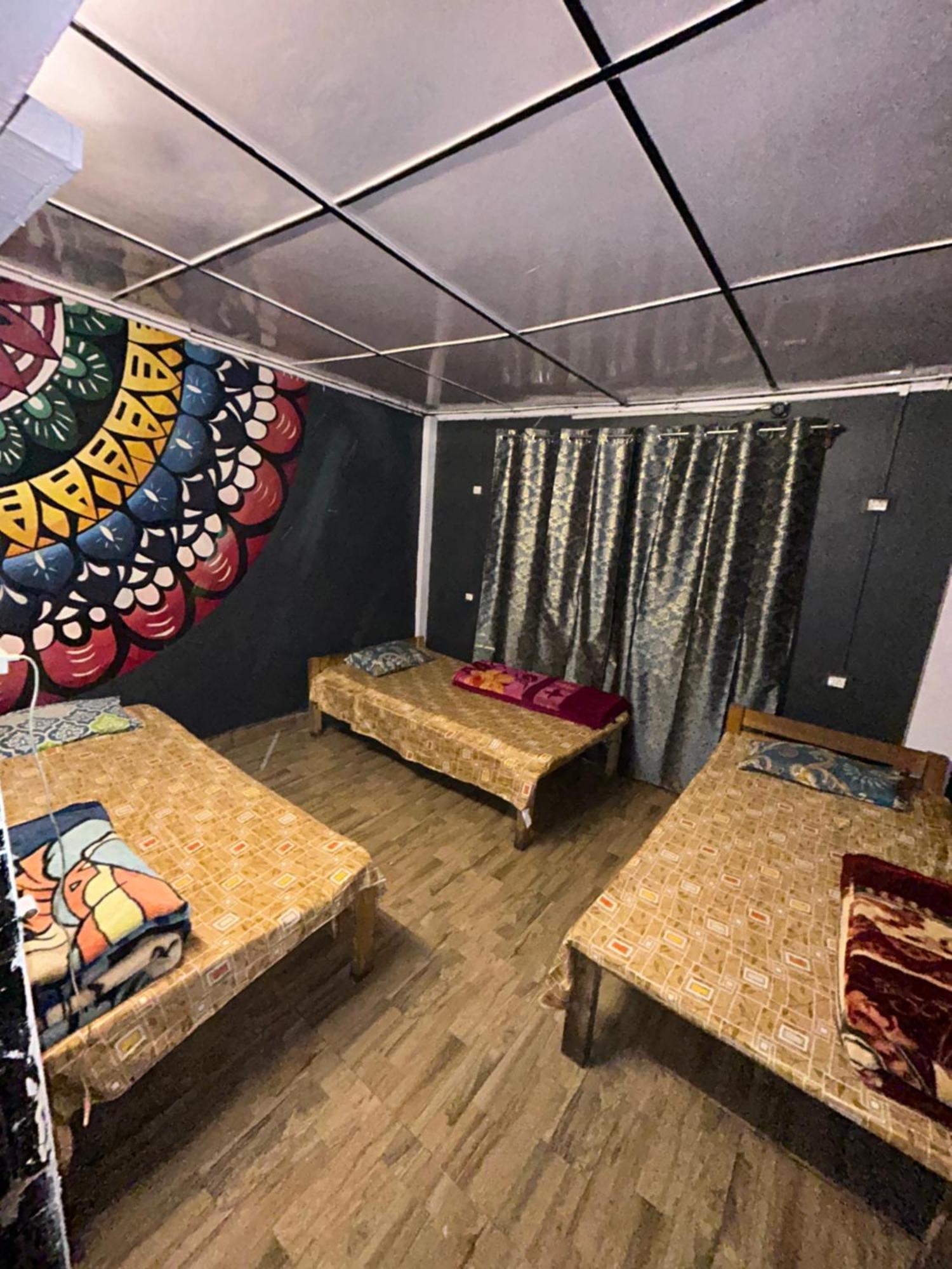 Isabella Hostel Shillong Buitenkant foto